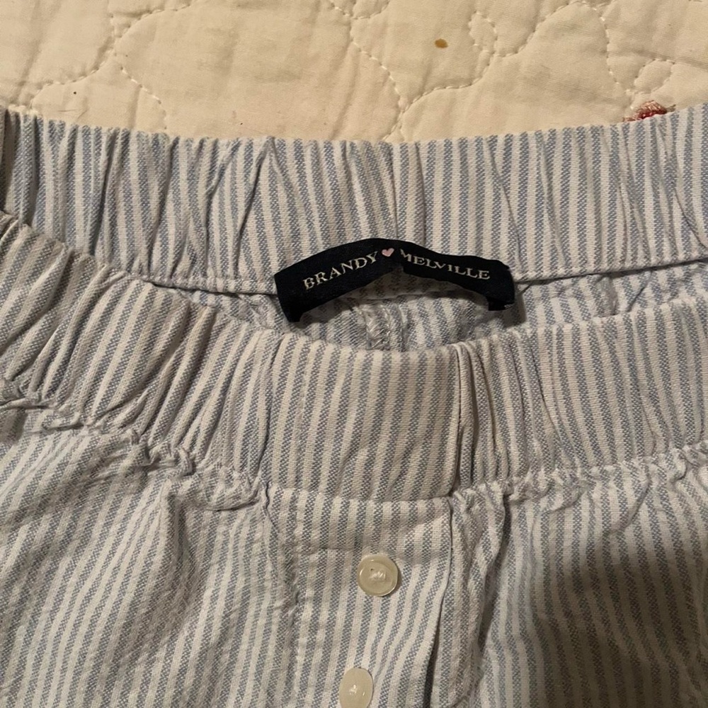 Brandy Melville Light Blue Striped Shorts - Picture 4 of 8